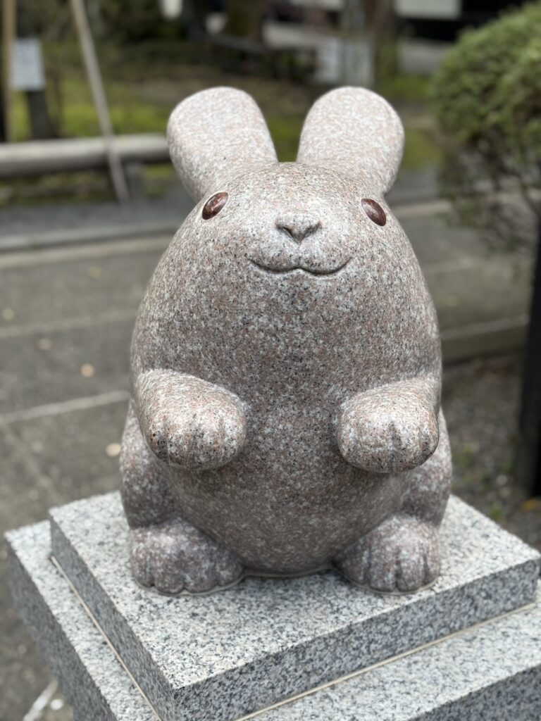 岡崎神社のうさぎ1